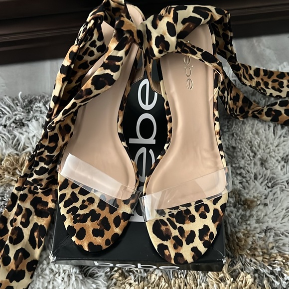 Bebe Leopard Print Tie Up Heels Sz 8 Great Condition - Picture 2 of 3